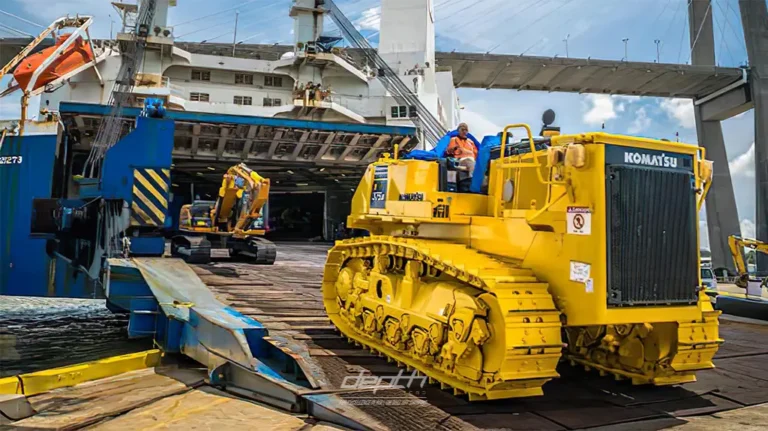 Roll-On-Roll-Off-Shipping-of-Heavy-Equipment